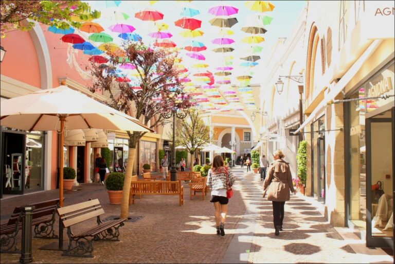Castel Romano Outlet - Half Day