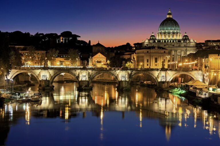Transfer Roma di notte, prenota un’auto con Decus e goditi Roma sotto le stelle