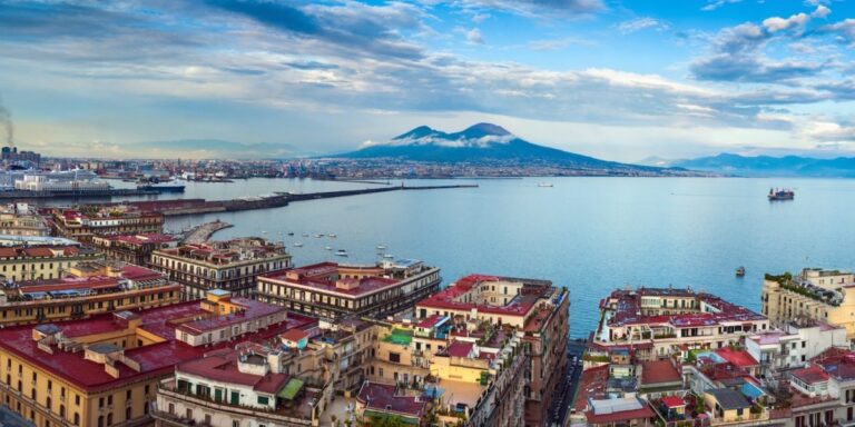 Transfer Roma/Napoli: noleggia un’auto con Decus e mettiti comodo